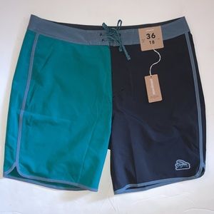 NWT Patagonia Hydropeak scallop board shorts 18” flying fish harlequin black 36